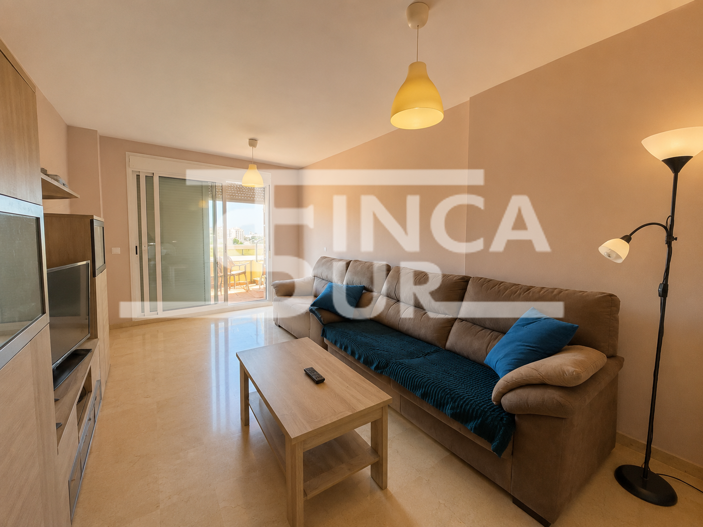Luminoso piso de 2 dormitorios con terraza listo para entrar a vivir